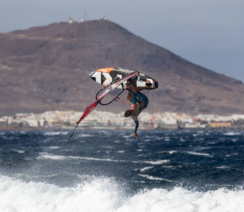 WINDSURFING: HARNESSING THE POWER OF WIND AND WAVES FOR EXTREME AQUATIC THRILLS