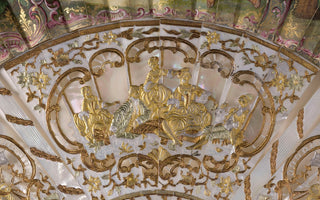 THE ENCHANTING WORLD OF MOTHER OF PEARL: HISTORY AND ORIGINS