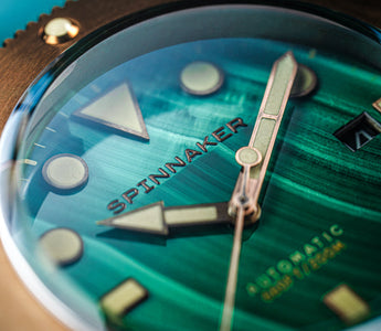  The Appeal of Gemstone Watch Dials: Why They Are Collectors' Favorites