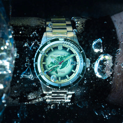 Precision and Durability: How Dive Watches Withstand Extreme Underwater Conditions